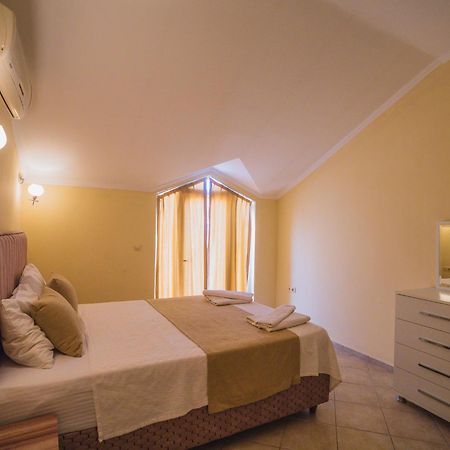 Sunset Beach Villas And Apartments Fethiye Exterior foto