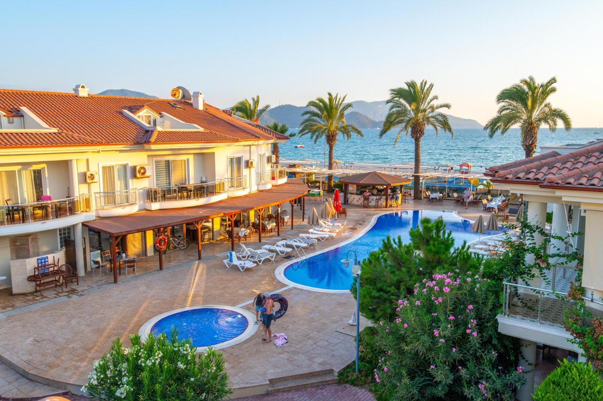 Sunset Beach Villas And Apartments Fethiye Exterior foto