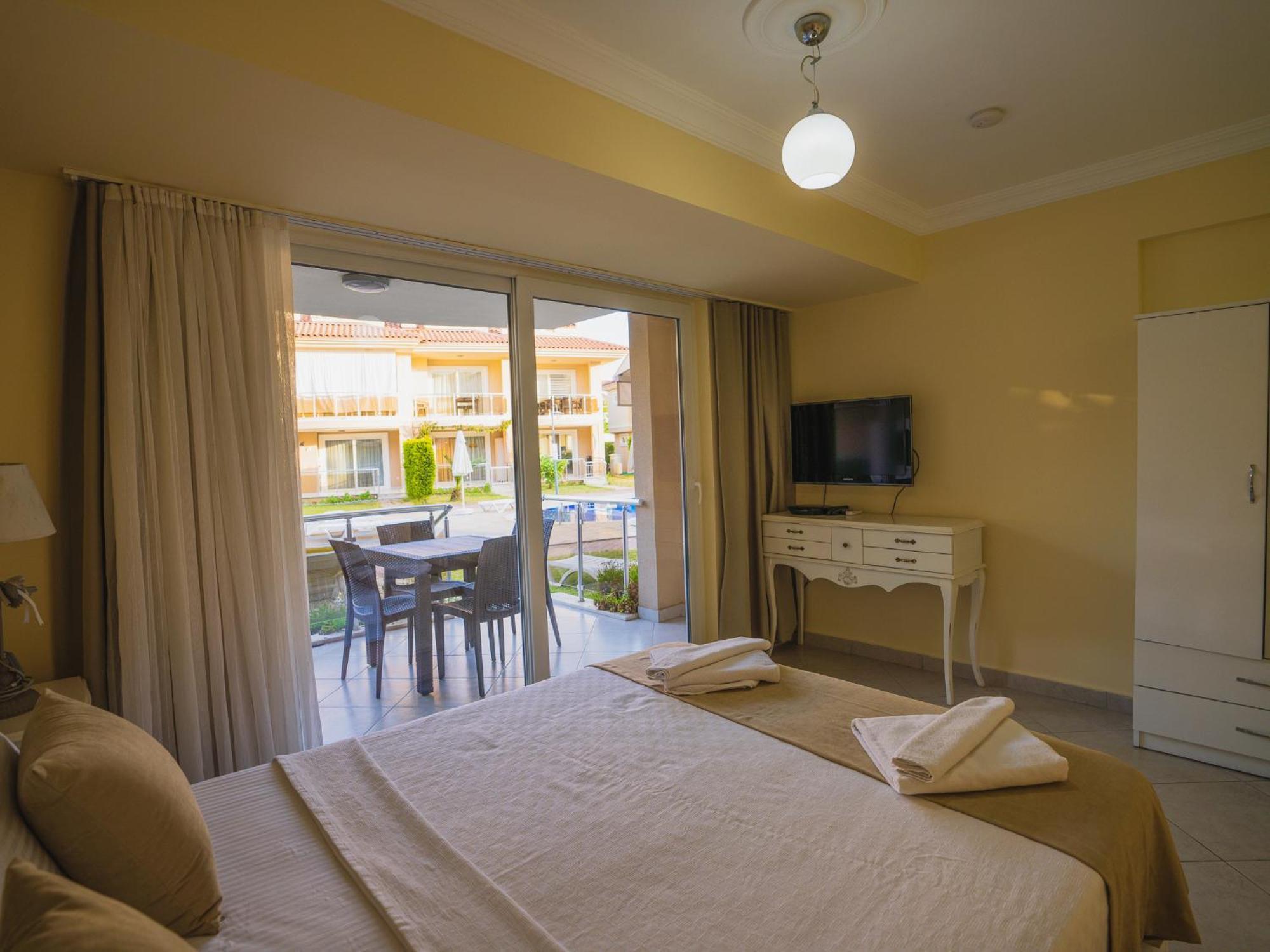 Sunset Beach Villas And Apartments Fethiye Exterior foto